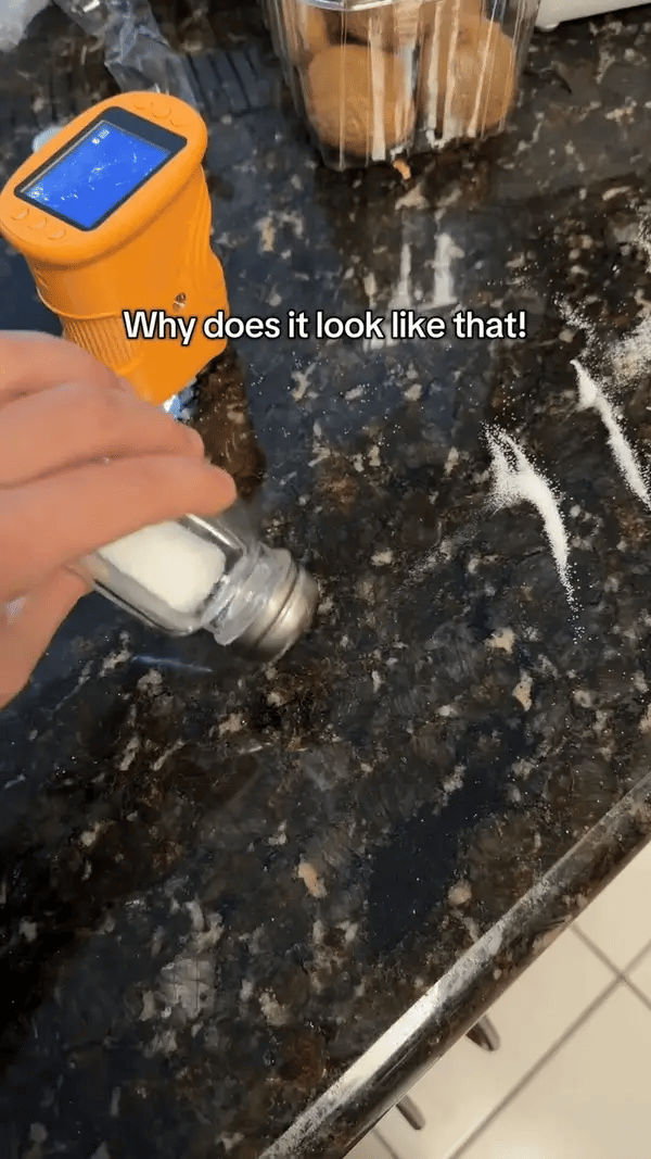 Microscope in action 2